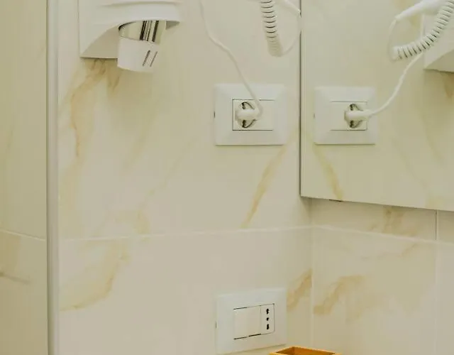 Marie Experience 1 Deluxe *